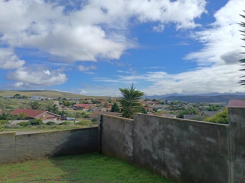 4 Bedroom Property for Sale in Hartenbos Heuwels Western Cape